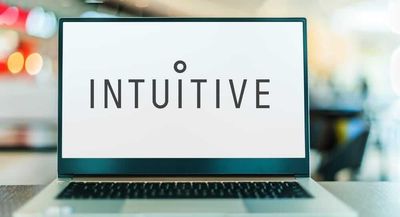 Are Wall Street Analysts Bullish on Intuitive Surgical Stock?